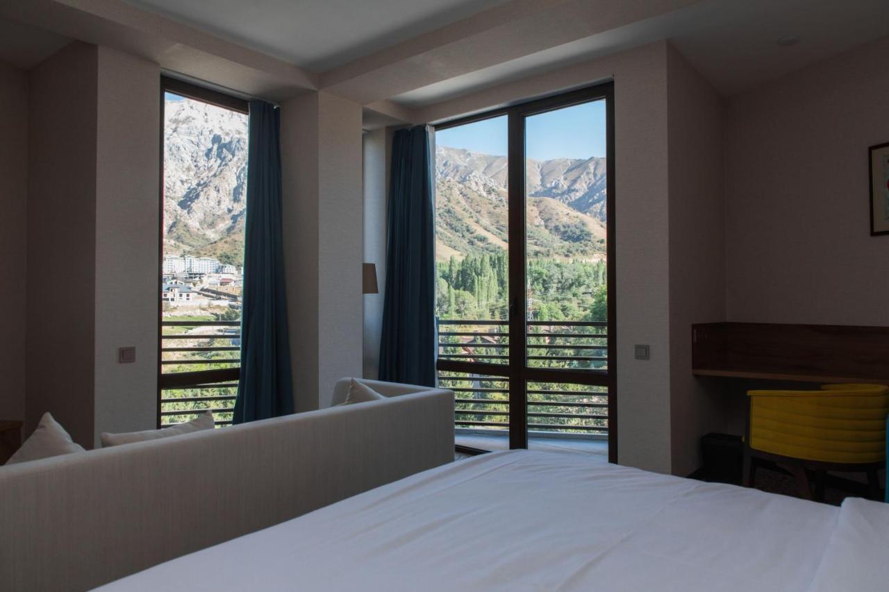 Archazor Mountain Resort Chimgan Exterior photo